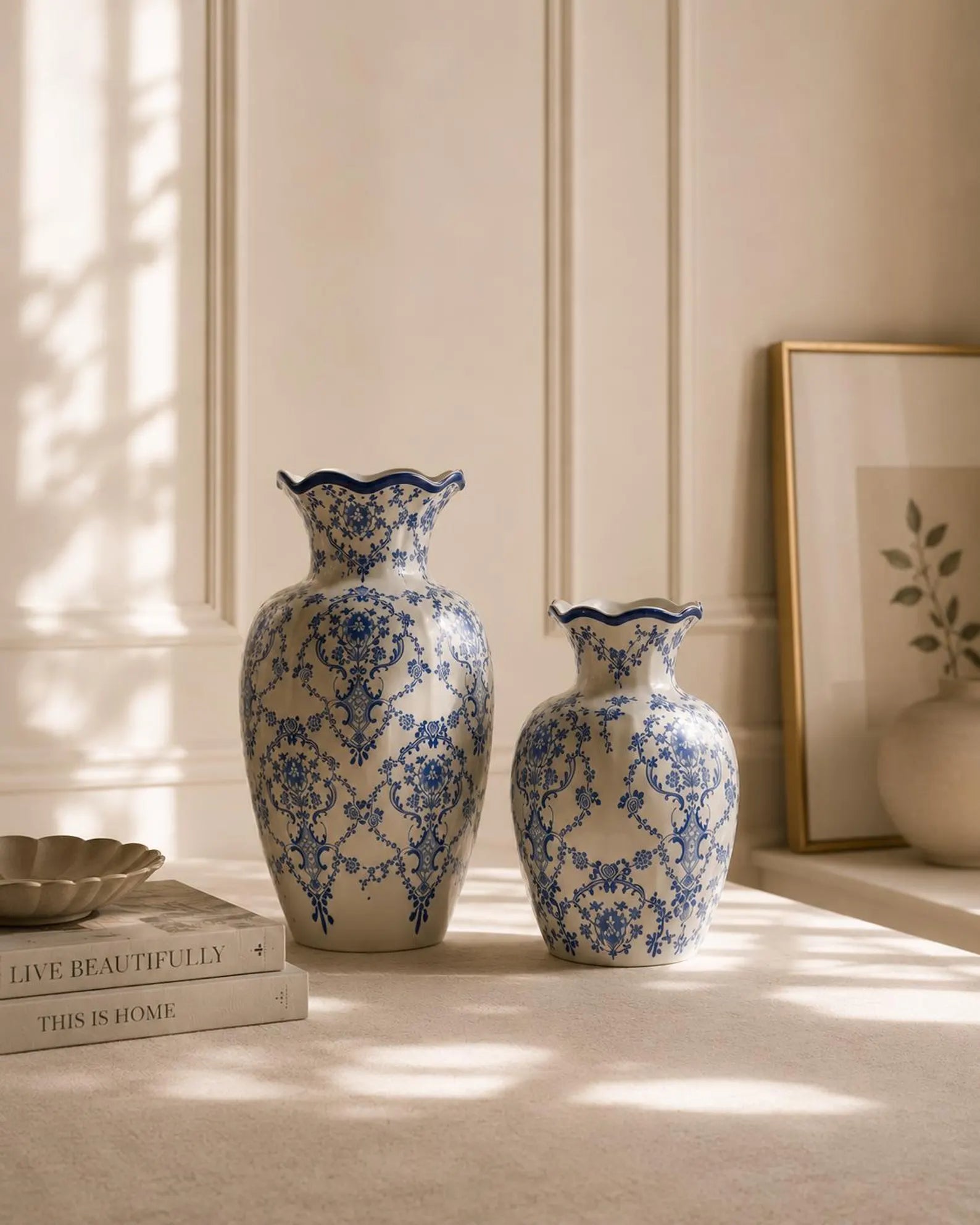 Blue and White Porcelain Vase, Hand Painted Ceramic Flower Vase, Chinoiserie Home Decor, Elegant Floral Centerpiece, Vintage Style Decor