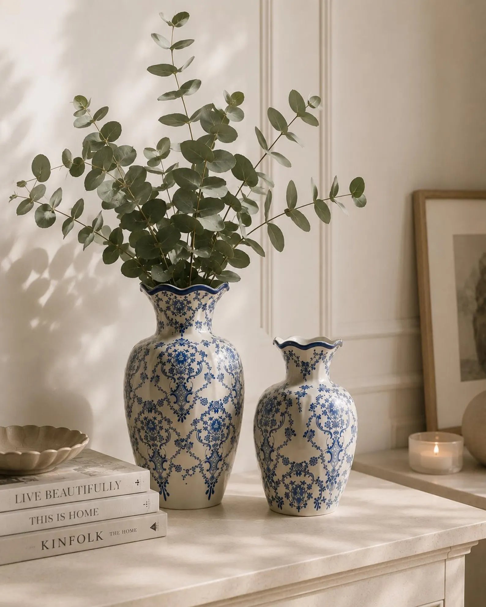 Blue and White Porcelain Vase, Hand Painted Ceramic Flower Vase, Chinoiserie Home Decor, Elegant Floral Centerpiece, Vintage Style Decor